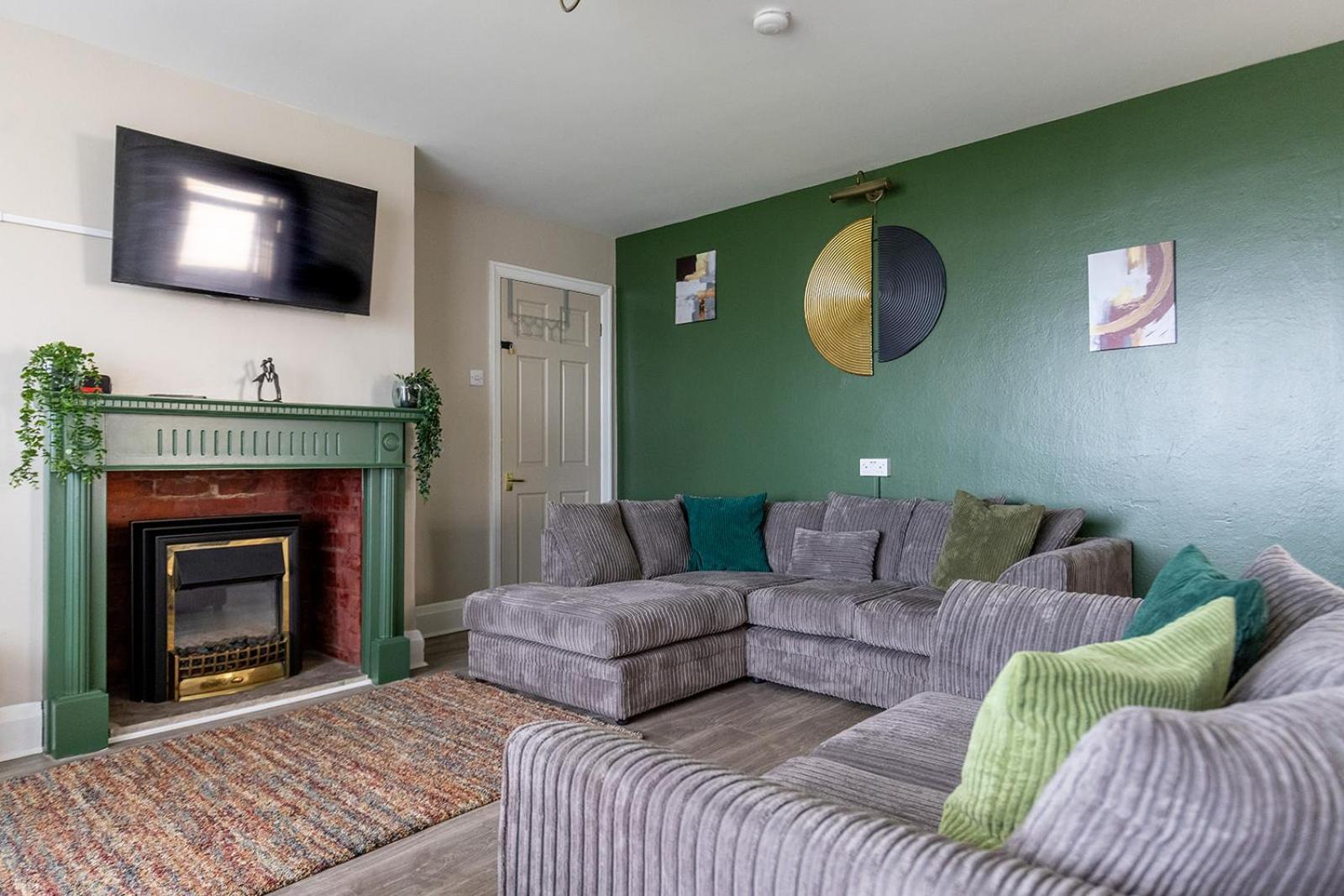 Beachfront Apartment - Ground Floor Apartment With Sea Views, Next To The Beach, Bridlington, North Yorkshire Bessingby Bagian luar foto